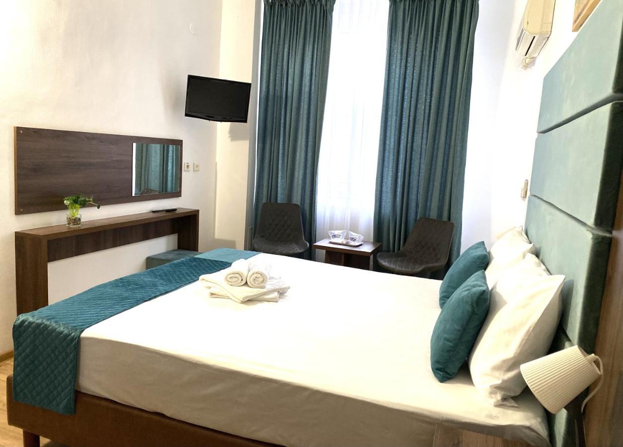 Hotel Sir Lujerului Bucureşti Ngoại thất bức ảnh